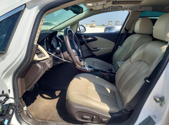 1G4PS5SK5G4136580 2016 BUICK VERANO White ხელსაწყოთა პანელის ხედი