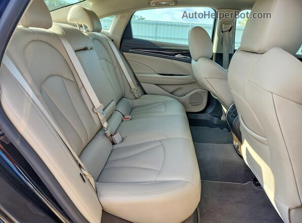 1G4ZN5SS5HU199955 2017 BUICK LACROSSE Black Հետևի նստատեղերի տեսք