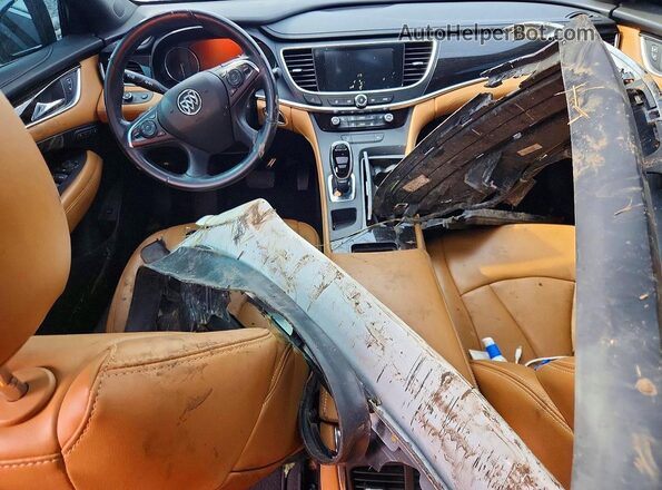 1G4ZP5SS0JU139632 2018 BUICK LACROSSE White Առջևի վահանակի տեսք