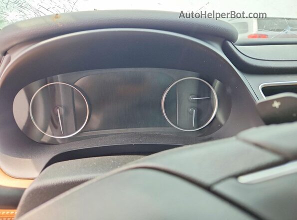 1G4ZP5SS0JU139632 2018 BUICK LACROSSE White Սարքավորումների վահանակի տեսք