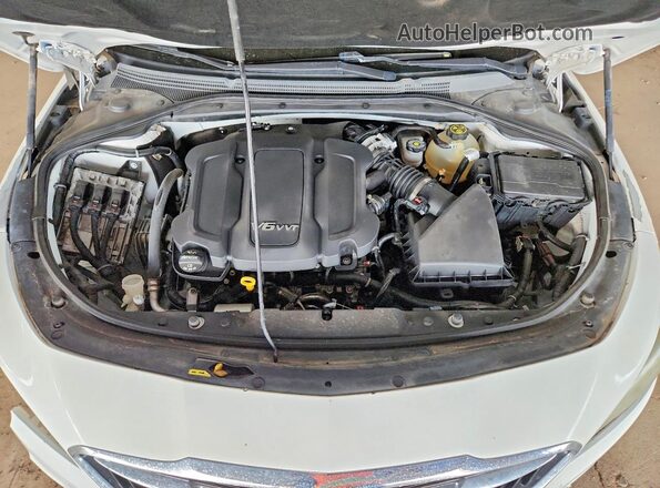 1G4ZP5SS1HU182774 2017 BUICK LACROSSE White Вид задньої частини салону