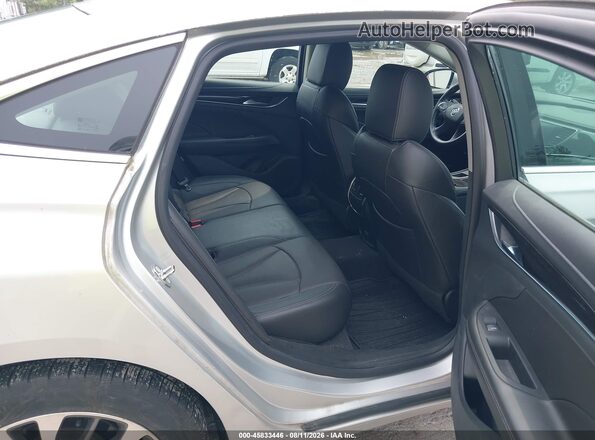 1G4ZP5SS4JU107511 2018 BUICK LACROSSE Серебряный Вид наклейки с VIN-кодом