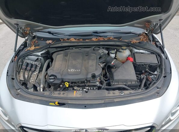 1G4ZP5SS4JU107511 2018 BUICK LACROSSE Серебряный Вид сзади
