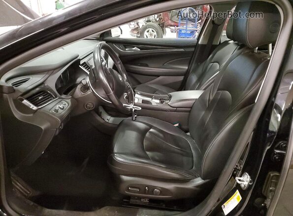 1G4ZP5SS7HU182231 2017 BUICK LACROSSE Черный Вид салона спереди