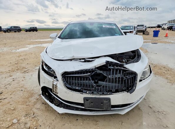 1G4ZP5SZ9JU134099 2018 BUICK LACROSSE White Widok z przodu