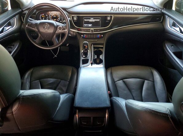 1G4ZR5SS7HU130477 2017 BUICK LACROSSE Red Widok deski rozdzielczej
