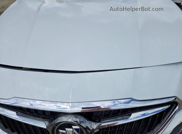 1G4ZS5SS0JU134834 2018 BUICK LACROSSE White Widok wnętrza z tyłu
