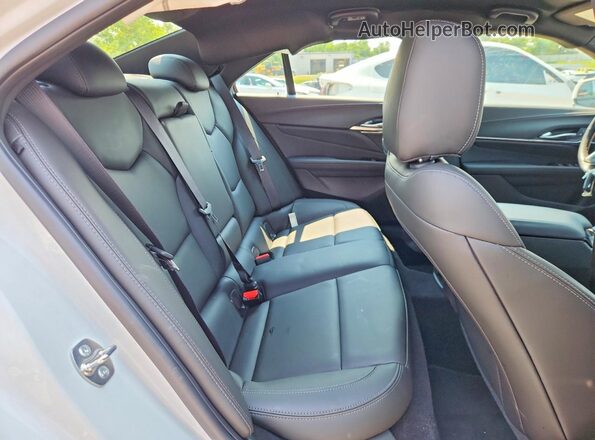 1G6DE5RKXT0111389 2026 CADILLAC CT4 White Rear seats view