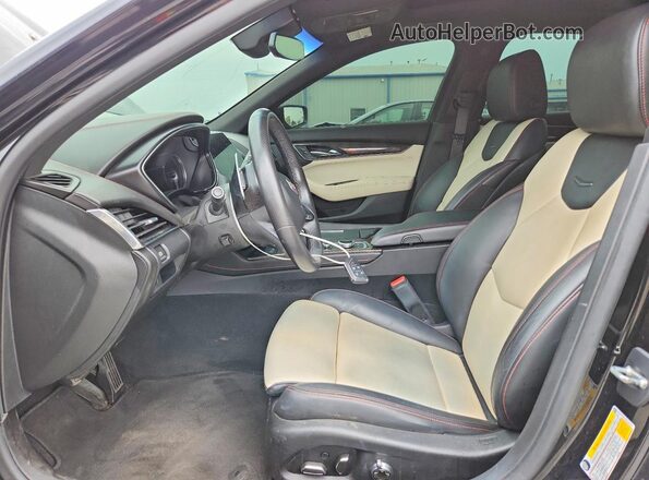 1G6DP5RK2P0124704 2023 CADILLAC CT5 Black Вид салону спереду