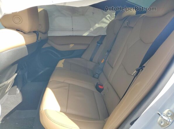 1G6DS5RW8S0102992 2025 CADILLAC CT5 White Vista de los asientos traseros