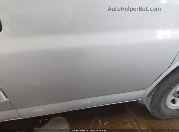1GAWGEFF2H1265287 2017 CHEVROLET EXPRESS Silver წინა ხედი