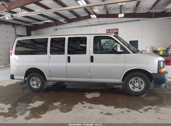 1GAWGEFF2H1265287 2017 CHEVROLET EXPRESS Silver 