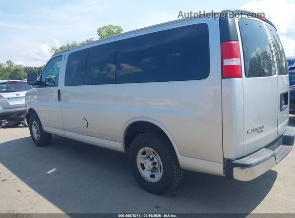 1GAWGEFF8G1191906 2016 CHEVROLET EXPRESS Silver სალონის 360-გრადუსიანი ხედი