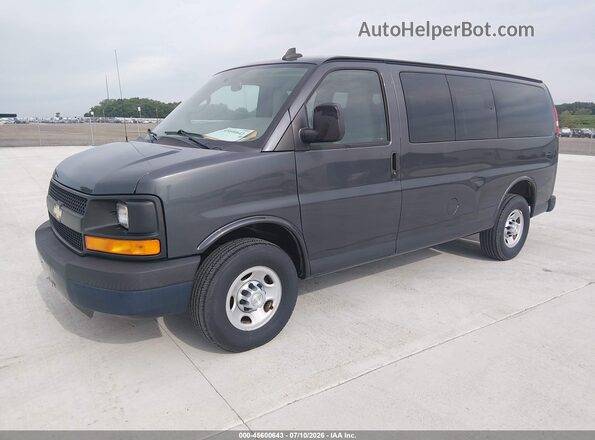 1GAWGEFF9G1315309 2016 CHEVROLET EXPRESS Gray Vista tres cuartos delantera izquierda