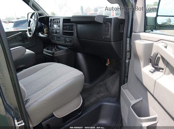 1GAWGEFF9H1234313 2017 CHEVROLET EXPRESS Gray Vista interior delantera