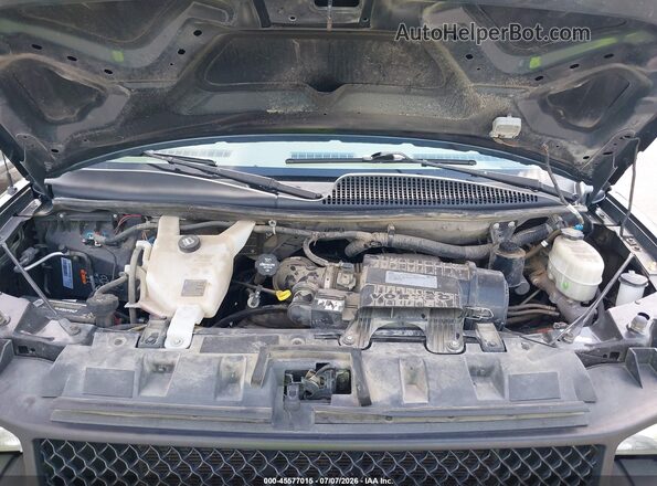 1GAWGEFG0H1273607 2017 CHEVROLET EXPRESS Green Вид ззаду