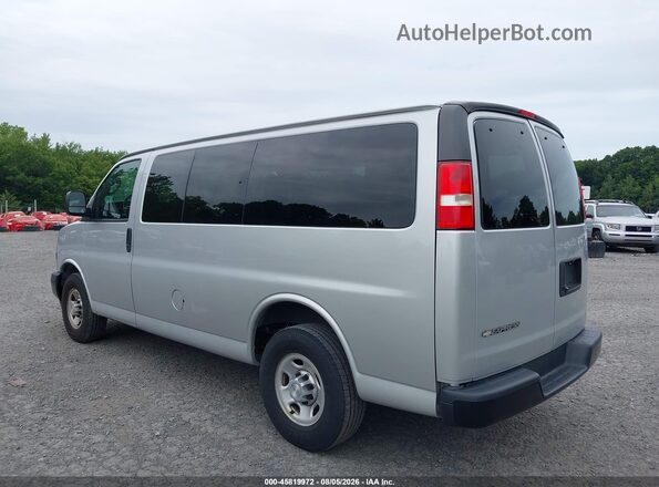 1GAWGEFG1K1280024 2019 CHEVROLET EXPRESS Silver Rear left