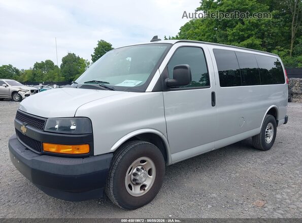 1GAWGEFG1K1280024 2019 CHEVROLET EXPRESS Silver Front left