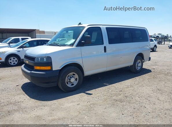 1GAWGEFG1K1287880 2019 CHEVROLET EXPRESS Silver Front left
