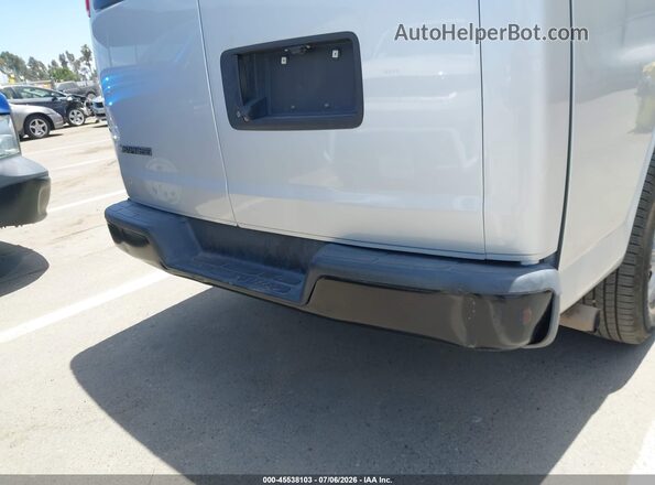 1GAWGEFG1K1287913 2019 CHEVROLET EXPRESS Silver Front view