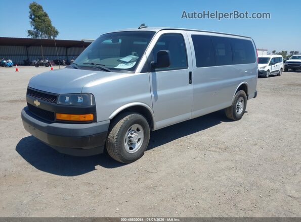 1GAWGEFG3K1287248 2019 CHEVROLET EXPRESS Silver Przód lewy