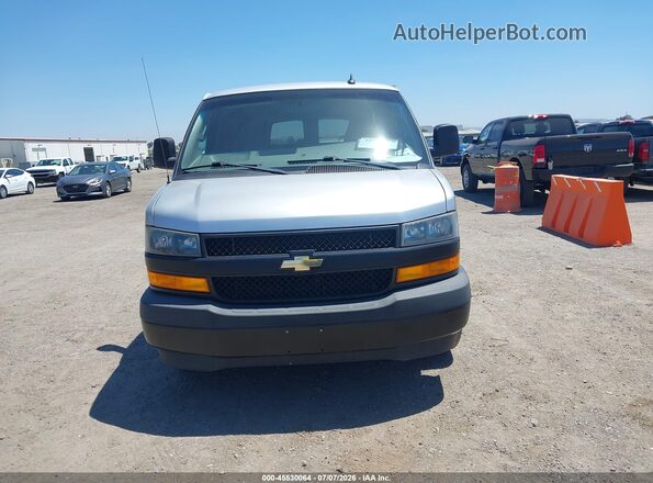 1GAWGEFG3K1287248 2019 CHEVROLET EXPRESS Silver Widok wnętrza z tyłu