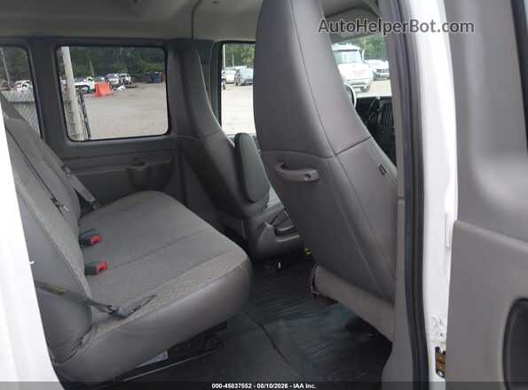 1GAWGEFG3K1326419 2019 CHEVROLET EXPRESS White Вид наклейки з VIN-кодом