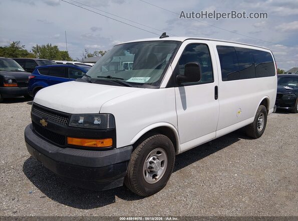 1GAWGEFG6K1330495 2019 CHEVROLET EXPRESS White Front view