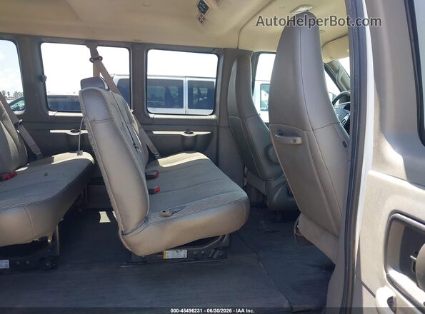 1GAWGEFG7K1282361 2019 CHEVROLET EXPRESS White Widok naklejki z numerem VIN