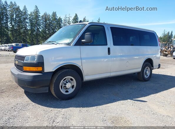 1GAWGEFG8K1282224 2019 CHEVROLET EXPRESS Silver Առջևի ձախ երեք քառորդ տեսարան