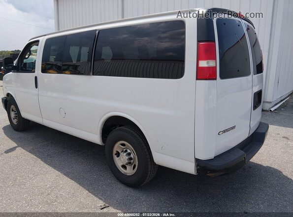1GAWGEFG9J1260666 2018 CHEVROLET EXPRESS Белый Задняя левая четверть