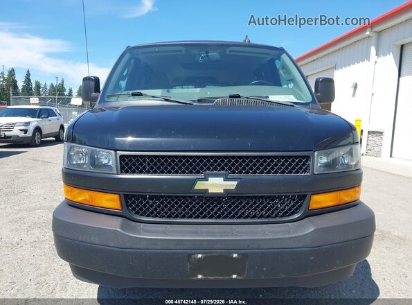1GAWGEFGXJ1288878 2018 CHEVROLET EXPRESS Black Widok zestawu wskaźników
