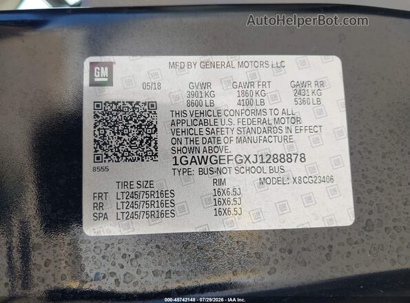 1GAWGEFGXJ1288878 2018 CHEVROLET EXPRESS Black Widok komory silnika