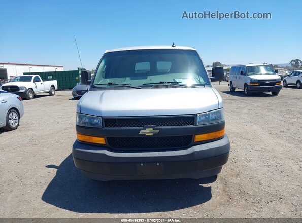 1GAWGEFGXK1288199 2019 CHEVROLET EXPRESS Silver Rear interior view