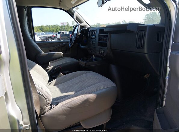 1GAWGEFP0P1112740 2023 CHEVROLET EXPRESS Silver Սալոնի դիմացի տեսք