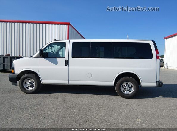 1GAWGEFP1P1120930 2023 CHEVROLET EXPRESS White 360 interior view