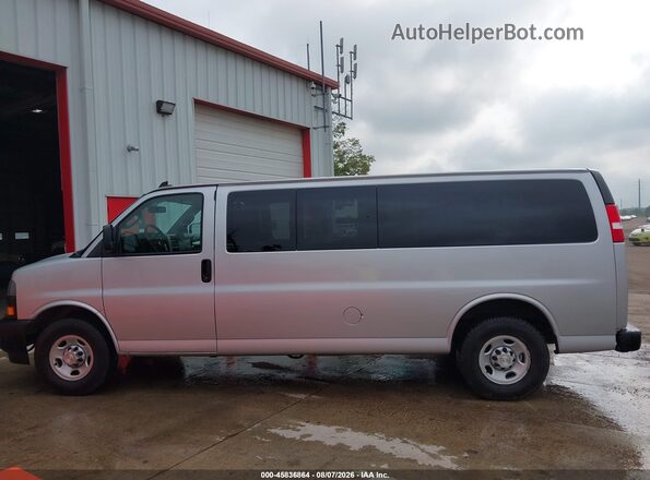 1GAZGNFG1L1256403 2020 CHEVROLET EXPRESS Серебряный Панорамный вид салона 360°