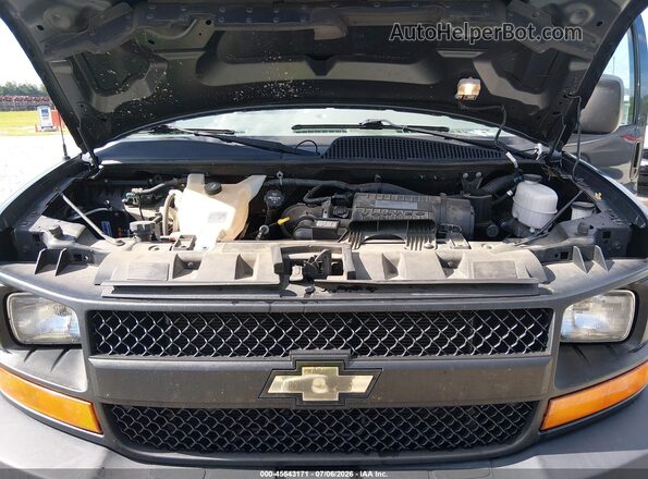 1GAZGNFG2H1268597 2017 CHEVROLET EXPRESS Dark Blue Widok z tyłu
