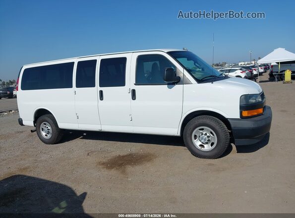 1GAZGNFG2K1328885 2019 CHEVROLET EXPRESS Белый Панорамный вид салона 360°
