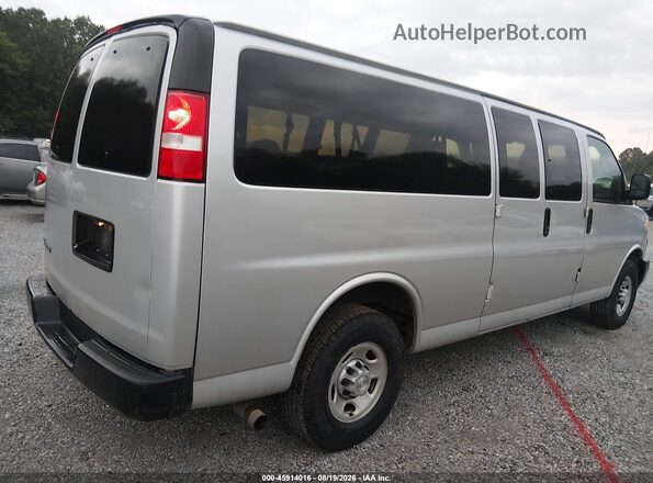 1GAZGNFP2L1252103 2020 CHEVROLET EXPRESS Silver Trasero derecho