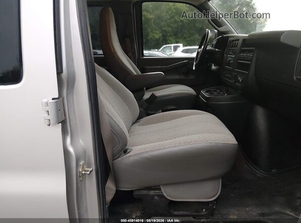 1GAZGNFP2L1252103 2020 CHEVROLET EXPRESS Silver Vista interior delantera