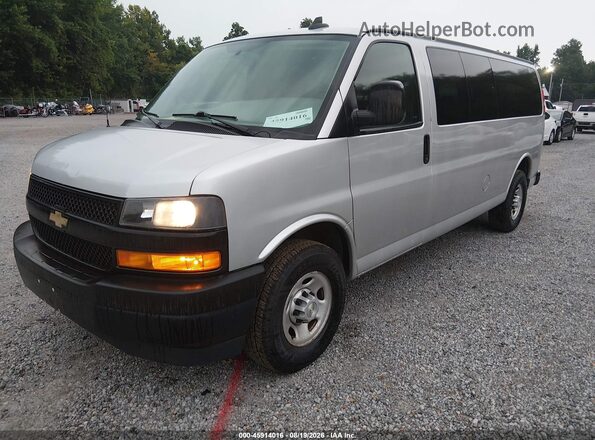 1GAZGNFP2L1252103 2020 CHEVROLET EXPRESS Silver Vista tres cuartos delantera izquierda