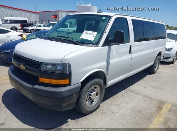 1GAZGNFP2L1256801 2020 CHEVROLET EXPRESS Белый Передняя левая четверть