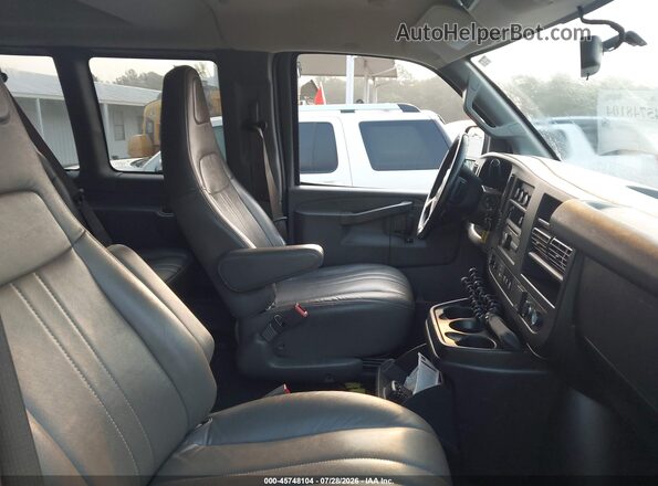 1GAZGNFP3M1154022 2021 CHEVROLET EXPRESS Black Widok wnętrza z przodu
