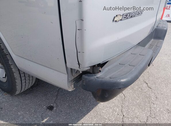 1GAZGNFP4L1256332 2020 CHEVROLET EXPRESS Silver Vista frontal