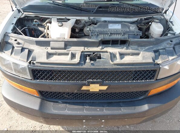 1GAZGNFP5R1204751 2024 CHEVROLET EXPRESS White Vista trasera