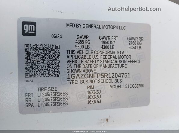 1GAZGNFP5R1204751 2024 CHEVROLET EXPRESS White Vista del compartimento del motor