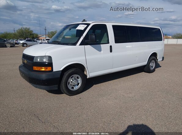 1GAZGNFP6M1153866 2021 CHEVROLET EXPRESS Белый Передняя левая четверть