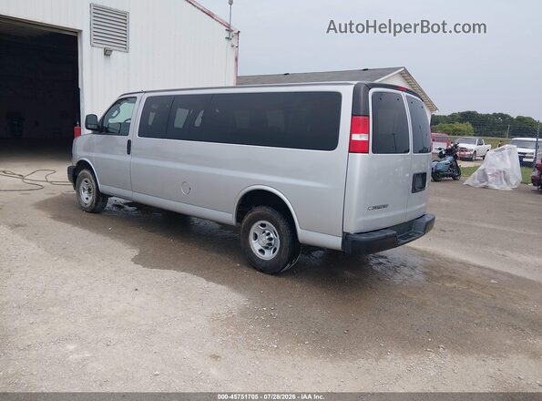 1GAZGNFP8M1154405 2021 CHEVROLET EXPRESS Серебряный Задняя левая четверть