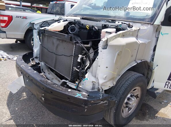 1GAZGNFP9P1195047 2023 CHEVROLET EXPRESS White Vista frontal